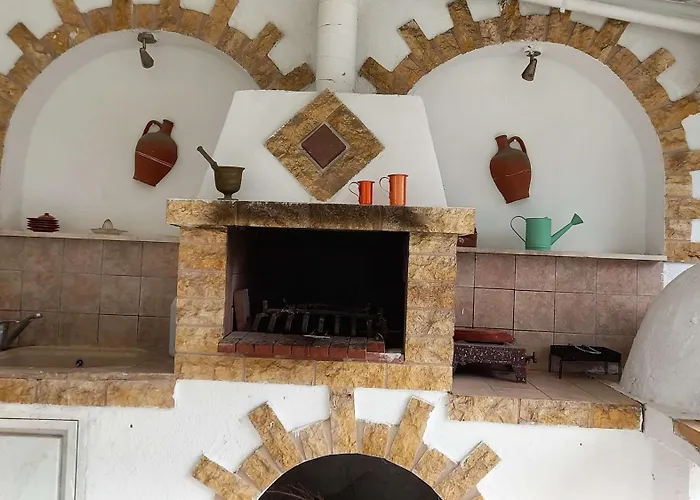Isidoros House